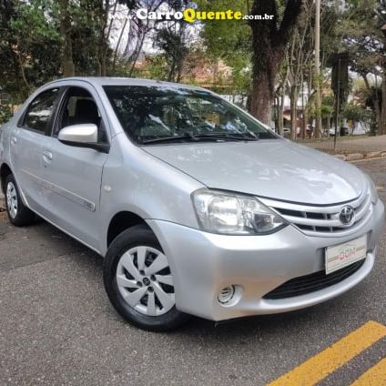 TOYOTA   ETIOS XS SEDAN1.5 FLEX 16V 4P MEC.   PRATA 2016 1.5 FLEX