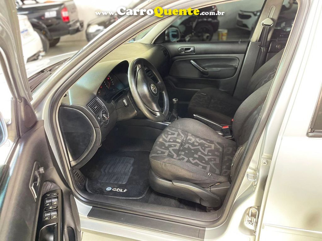 VOLKSWAGEN GOLF 1.6 MI BLACK & SILVER 8V - Loja