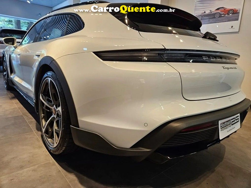 PORSCHE TAYCAN 4S ELÉTRICO - Loja