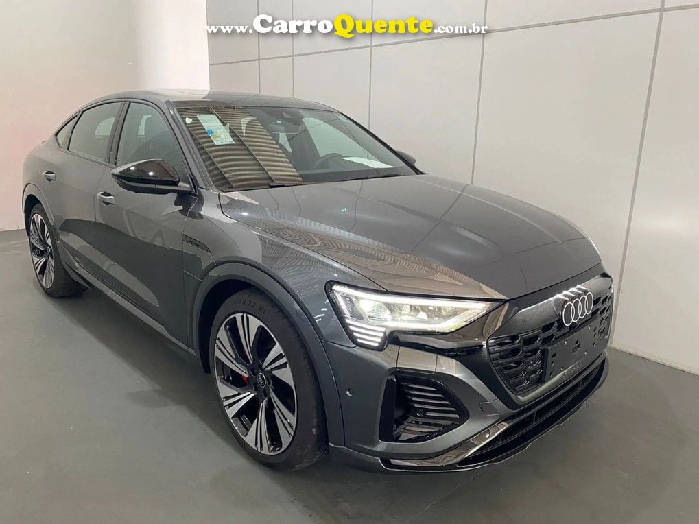 AUDI Q8 3.0 TFSI PERFORMANCE BLACK QUATTRO 2024 - Loja