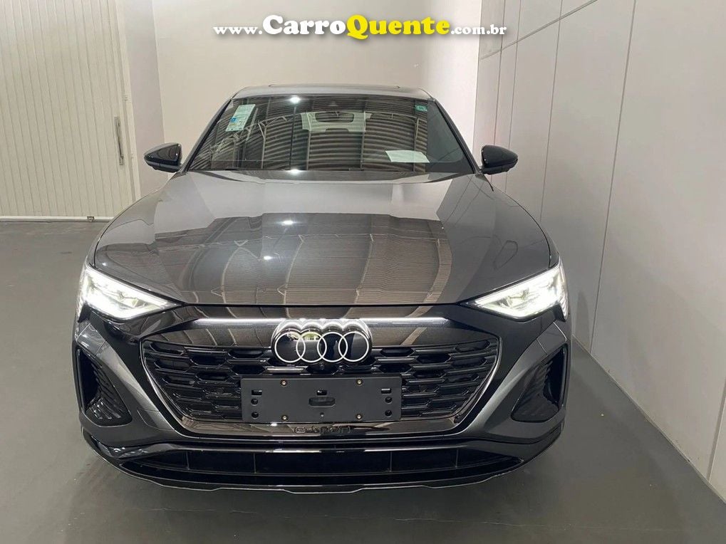 AUDI Q8 3.0 TFSI PERFORMANCE BLACK QUATTRO 2024 - Loja