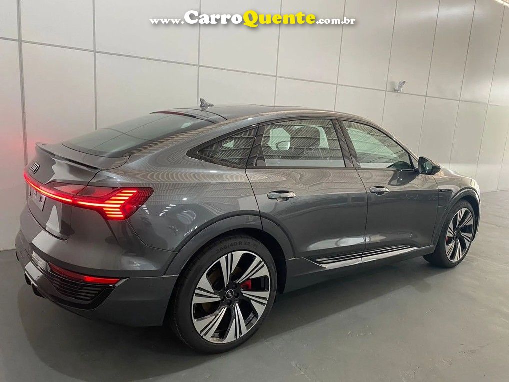 AUDI Q8 3.0 TFSI PERFORMANCE BLACK QUATTRO 2024 - Loja