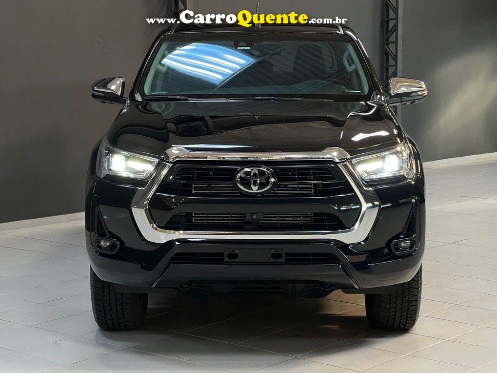 TOYOTA HILUX 2.8 D-4D TURBO CD SRX 4X4 - Loja