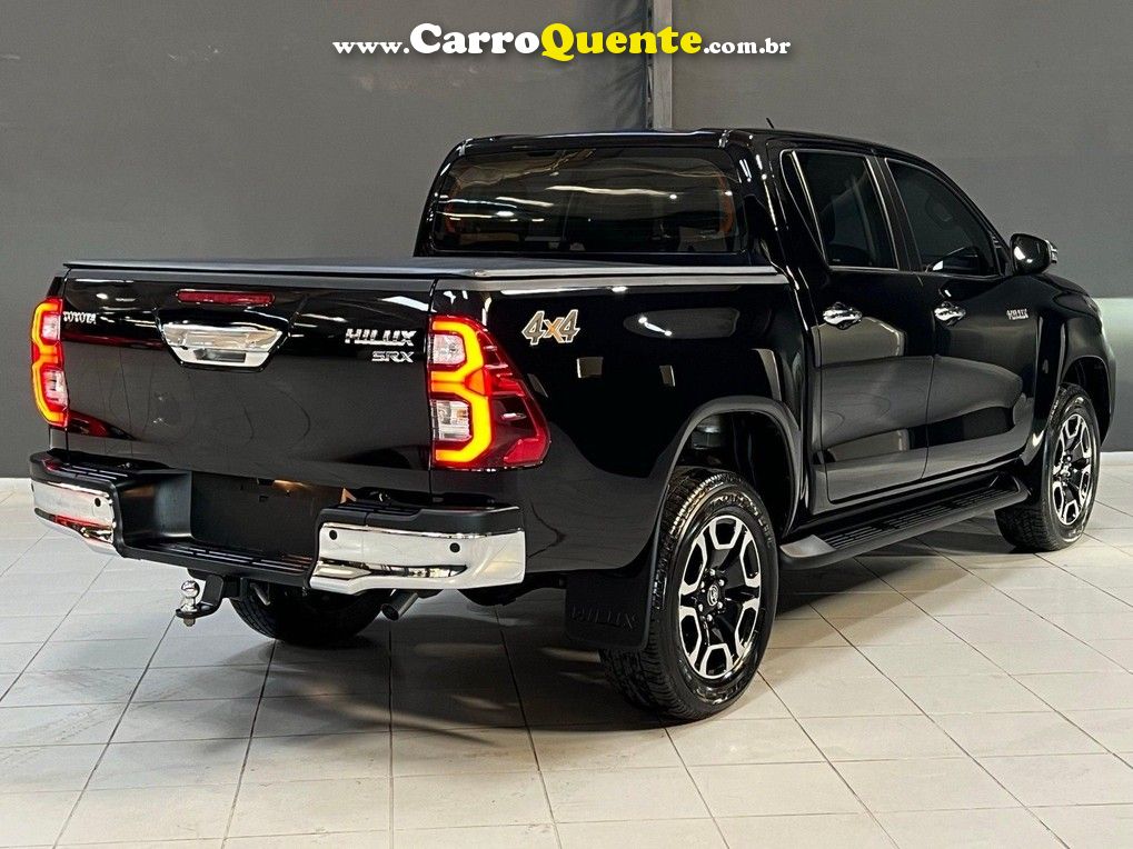 TOYOTA HILUX 2.8 D-4D TURBO CD SRX 4X4 - Loja