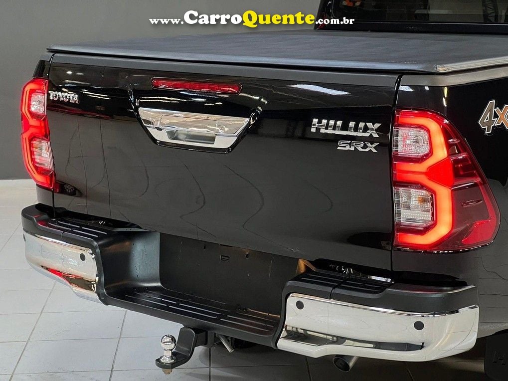 TOYOTA HILUX 2.8 D-4D TURBO CD SRX 4X4 - Loja