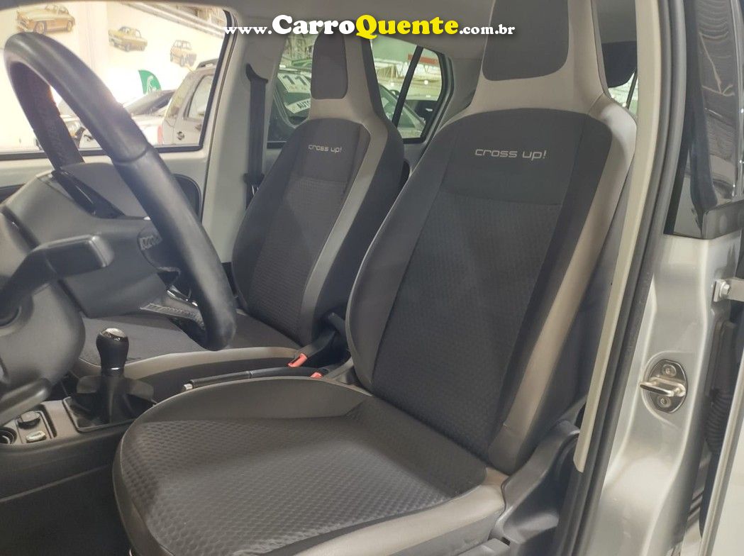 VOLKSWAGEN CROSS UP 1.0 TSI 12V - Loja