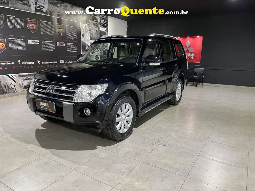 Mitsubishi PAJERO FULL 3.2 HPE 4X4 16V TURBO INTERCOOLER DIESEL 4P AUTOMÁTICO - Loja