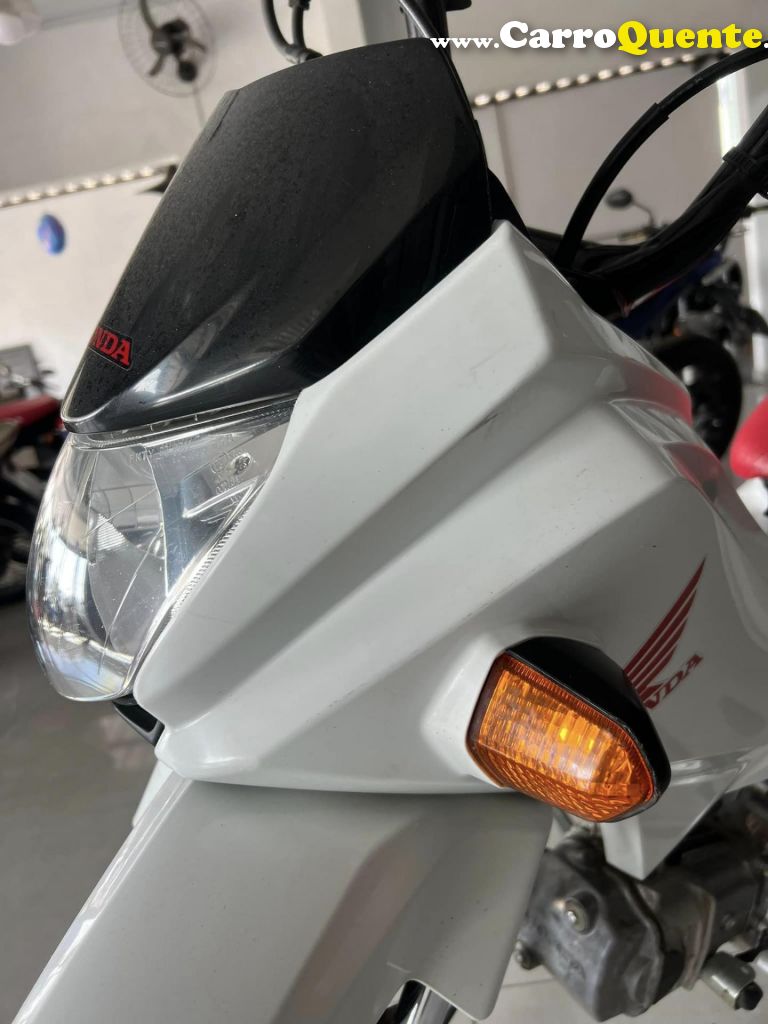 HONDA   POP 110I   BRANCO 2021 110 GASOLINA - Loja