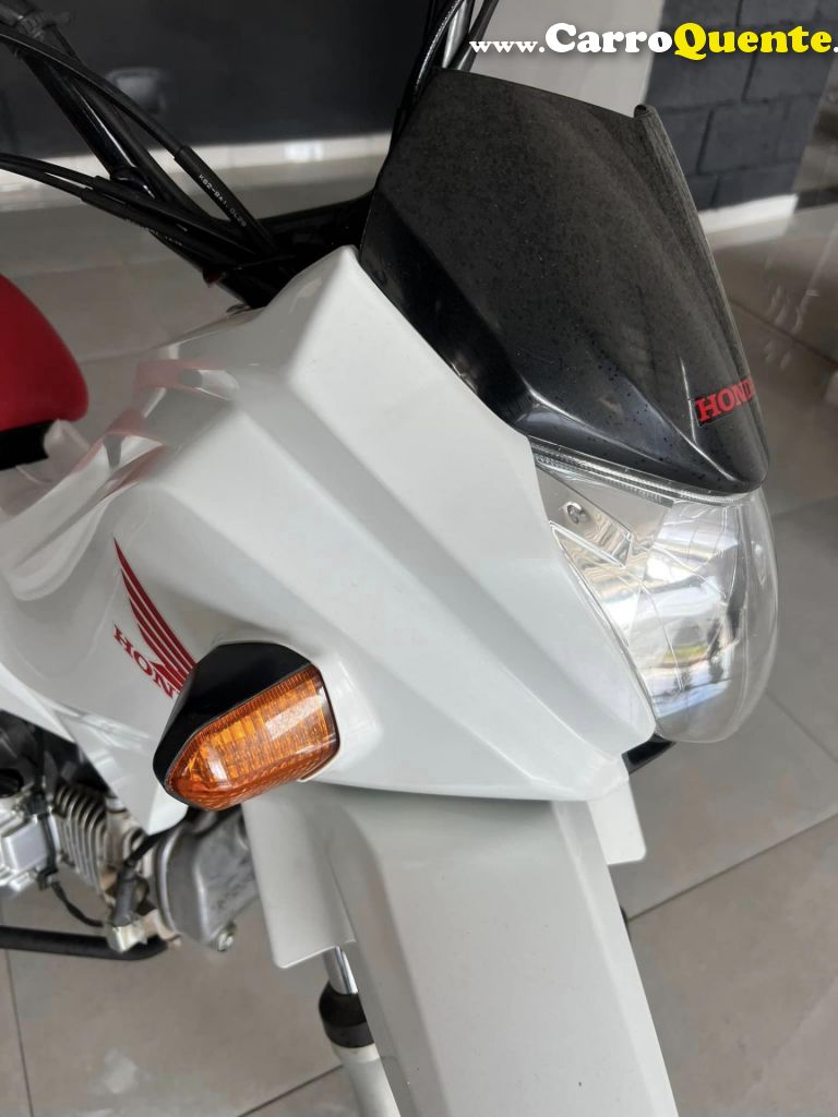 HONDA   POP 110I   BRANCO 2021 110 GASOLINA - Loja