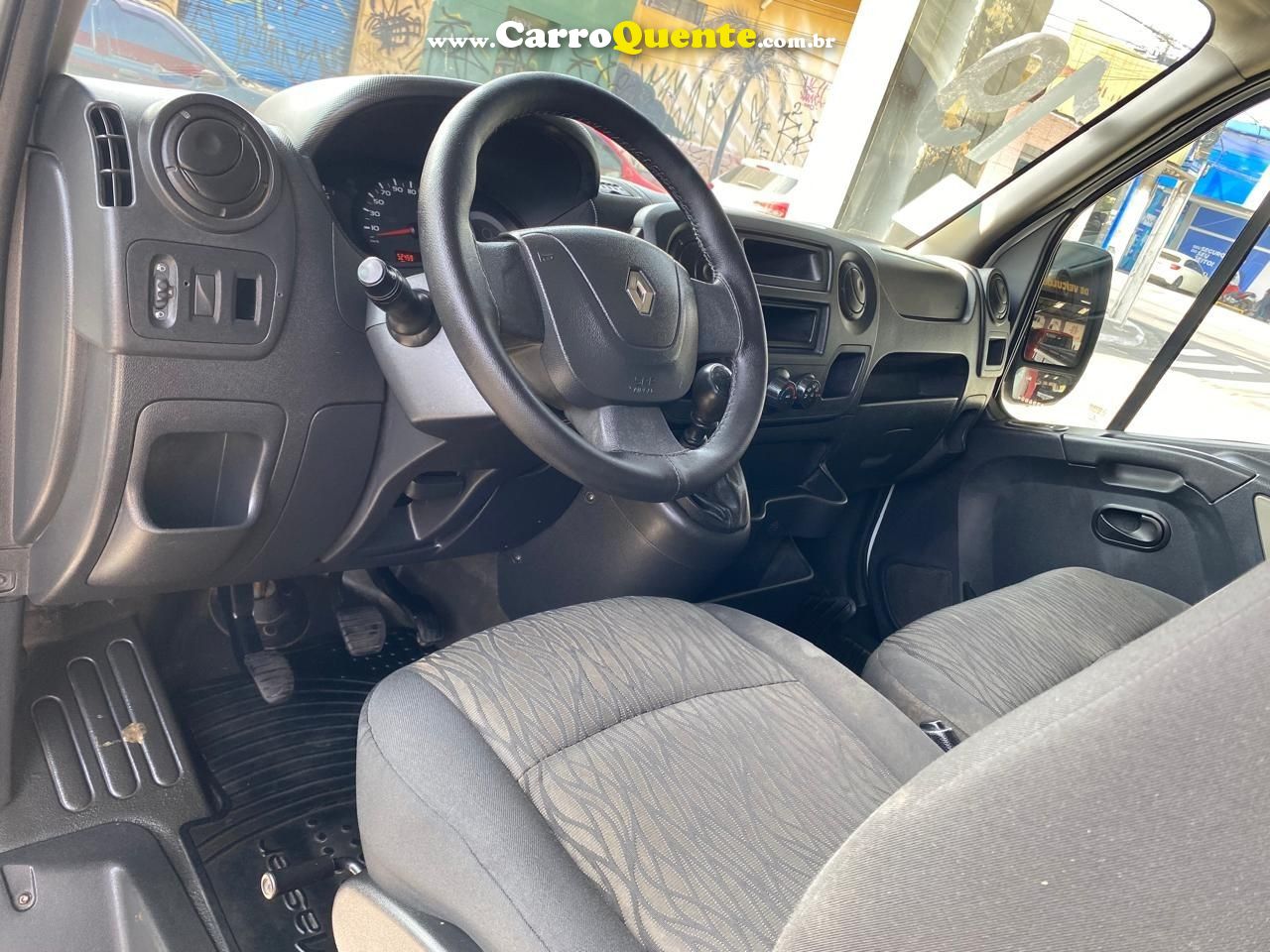 RENAULT MASTER 2.3 DCI EXTRA FURGAO L3H2 2019 COMPLETA - Loja