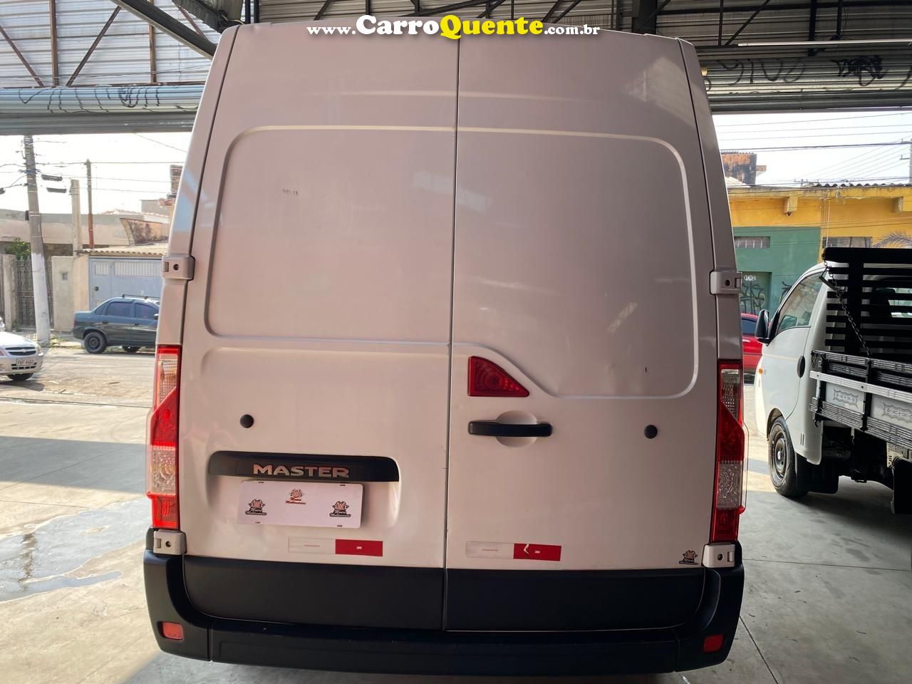 RENAULT MASTER 2.3 DCI EXTRA FURGAO L3H2 2019 COMPLETA - Loja