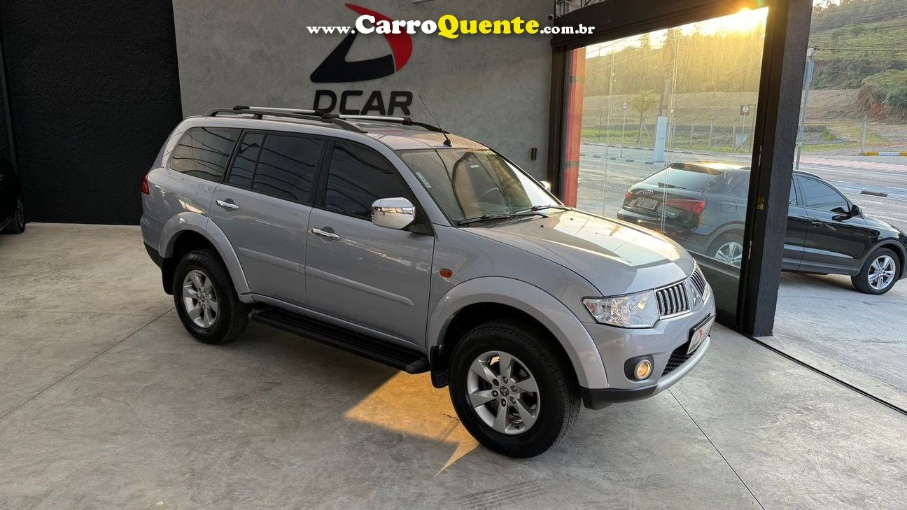 MITSUBISHI PAJERO DAKAR 3.5 HPE 7 LUGARES 4X4 V6 24V - Loja