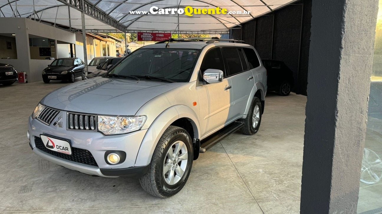 MITSUBISHI PAJERO DAKAR 3.5 HPE 7 LUGARES 4X4 V6 24V - Loja