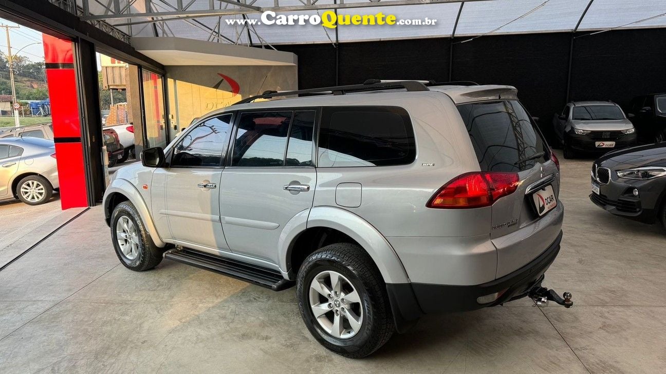 MITSUBISHI PAJERO DAKAR 3.5 HPE 7 LUGARES 4X4 V6 24V - Loja