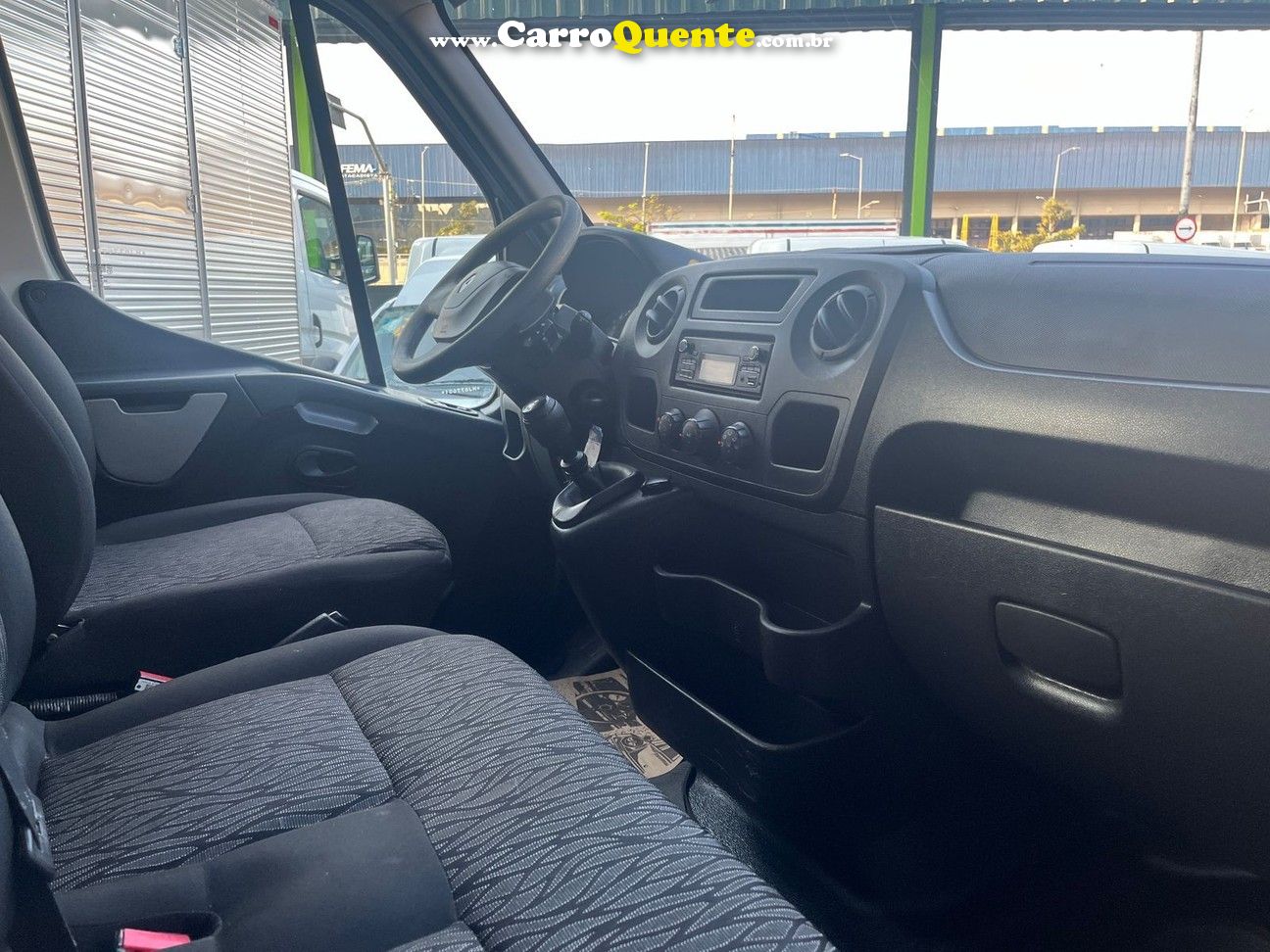 RENAULT MASTER 2.3 DCI CHASSI-CABINE L1H1 2P - Loja