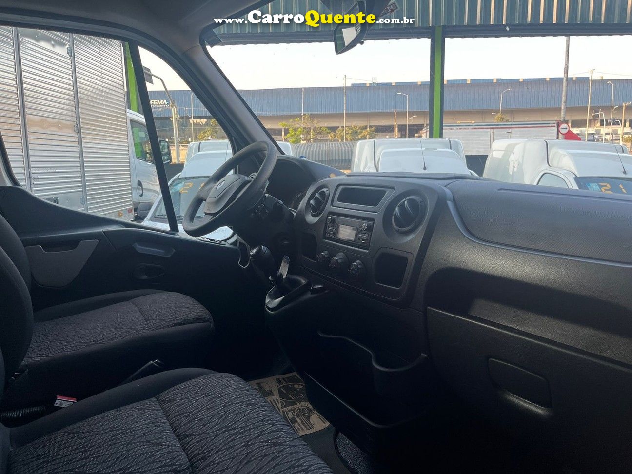 RENAULT MASTER 2.3 DCI CHASSI-CABINE L1H1 2P - Loja