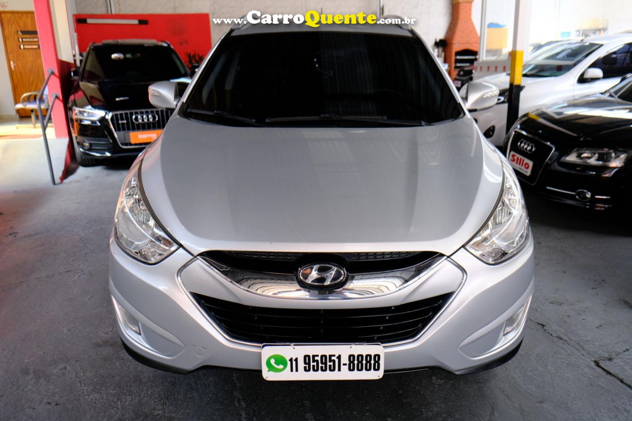 HYUNDAI   IX35 2.0 16V 170CV 2WD4WD AUT.   PRATA 2011 2.0 GASOLINA - Loja