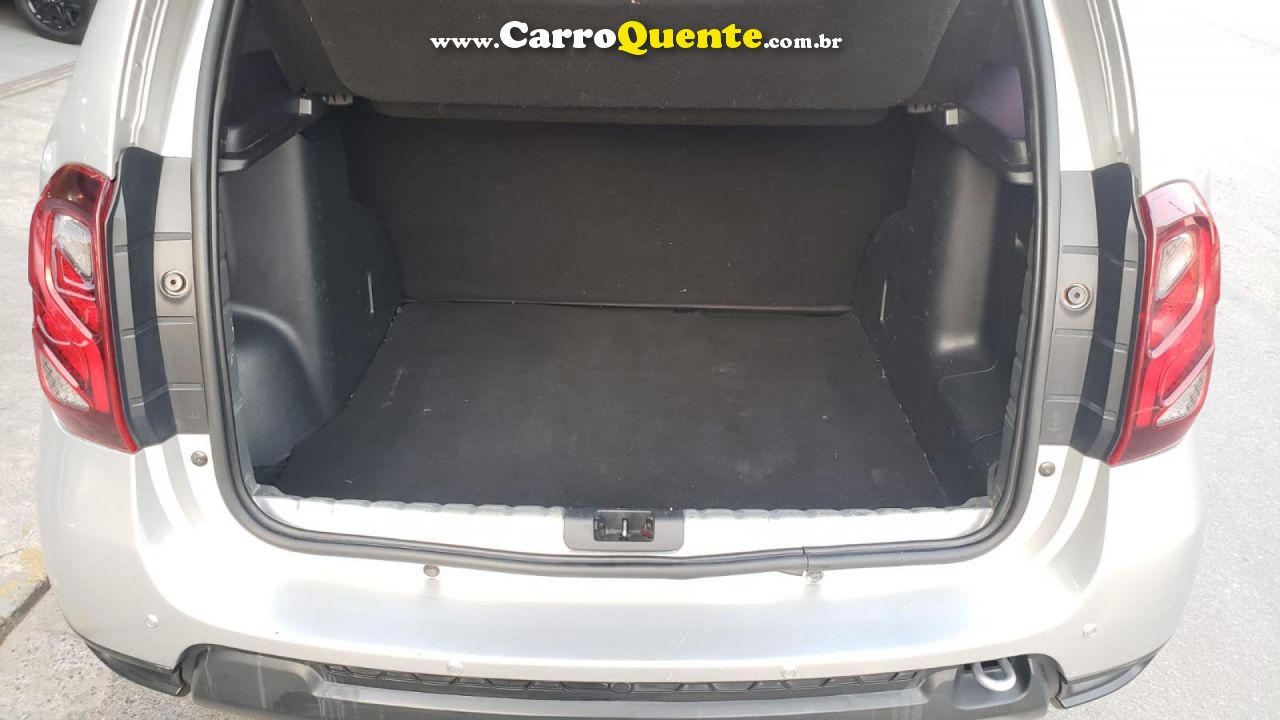 RENAULT   DUSTER EXPRESSION 1.6 HI-FLEX 16V MEC.   PRATA 2016 1.6 FLEX - Loja