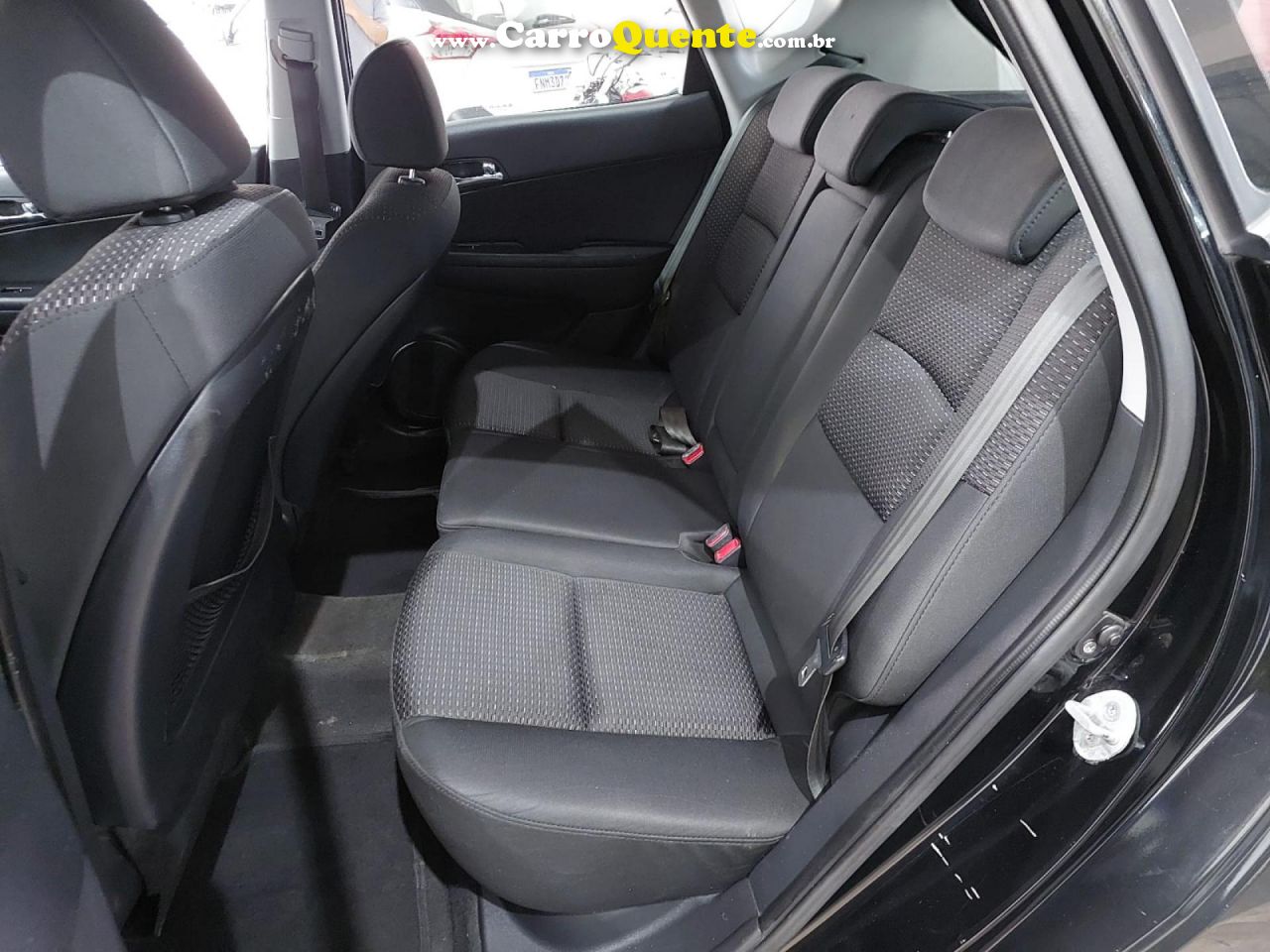 HYUNDAI   I30 2.0 16V 145CV 5P AUT.   PRETO 2012 2.0 GASOLINA - Loja