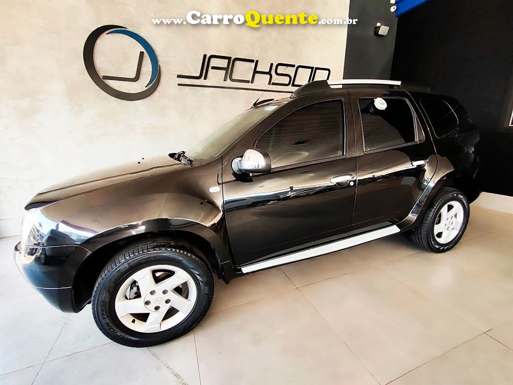 RENAULT DUSTER 2.0 DYNAMIQUE 4X2 16V - Loja