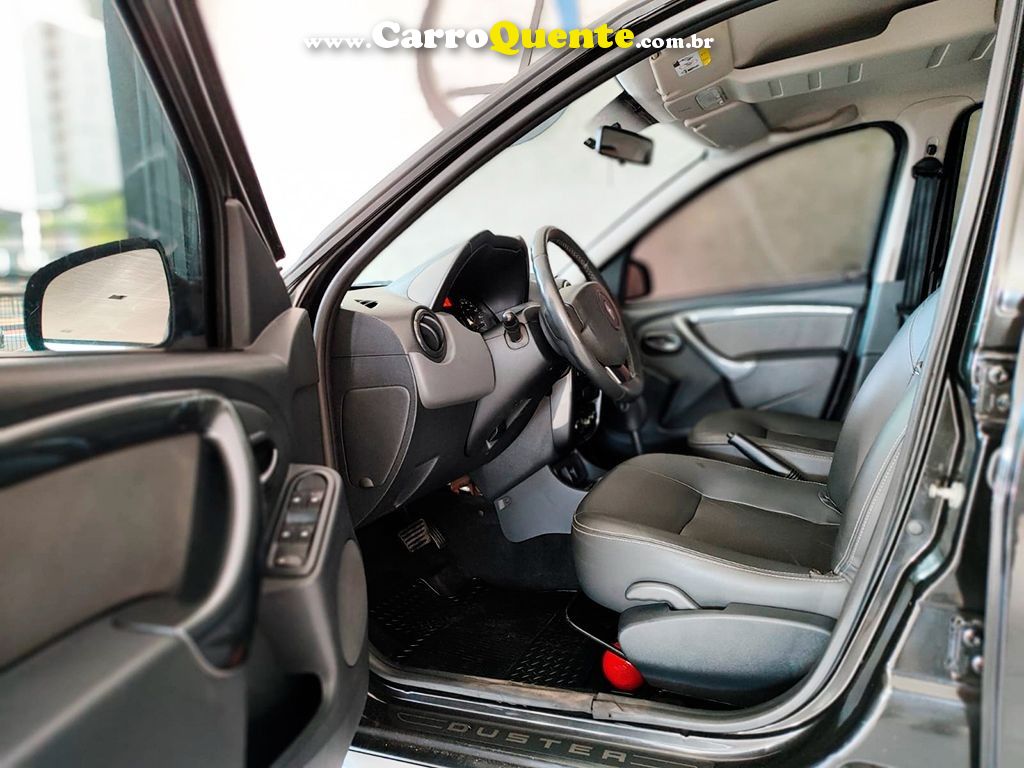 RENAULT DUSTER 2.0 DYNAMIQUE 4X2 16V - Loja