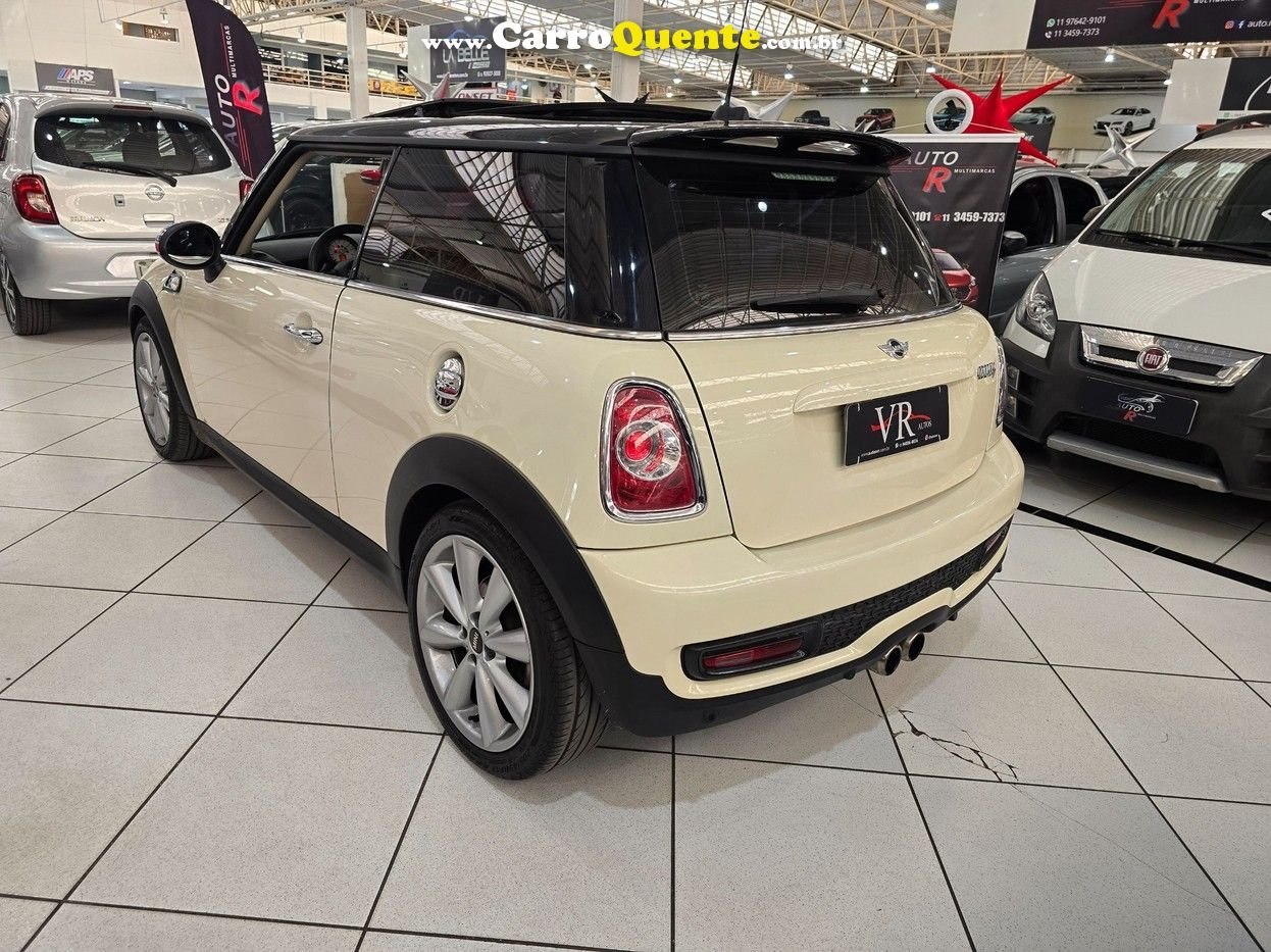 MINI COOPER 1.6 S 16V TURBO  KM 50.000 COM TETO - Loja