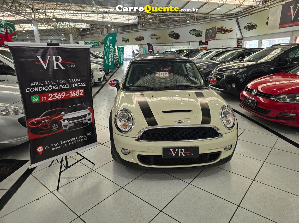 MINI COOPER 1.6 S 16V TURBO  KM 50.000 COM TETO - Loja