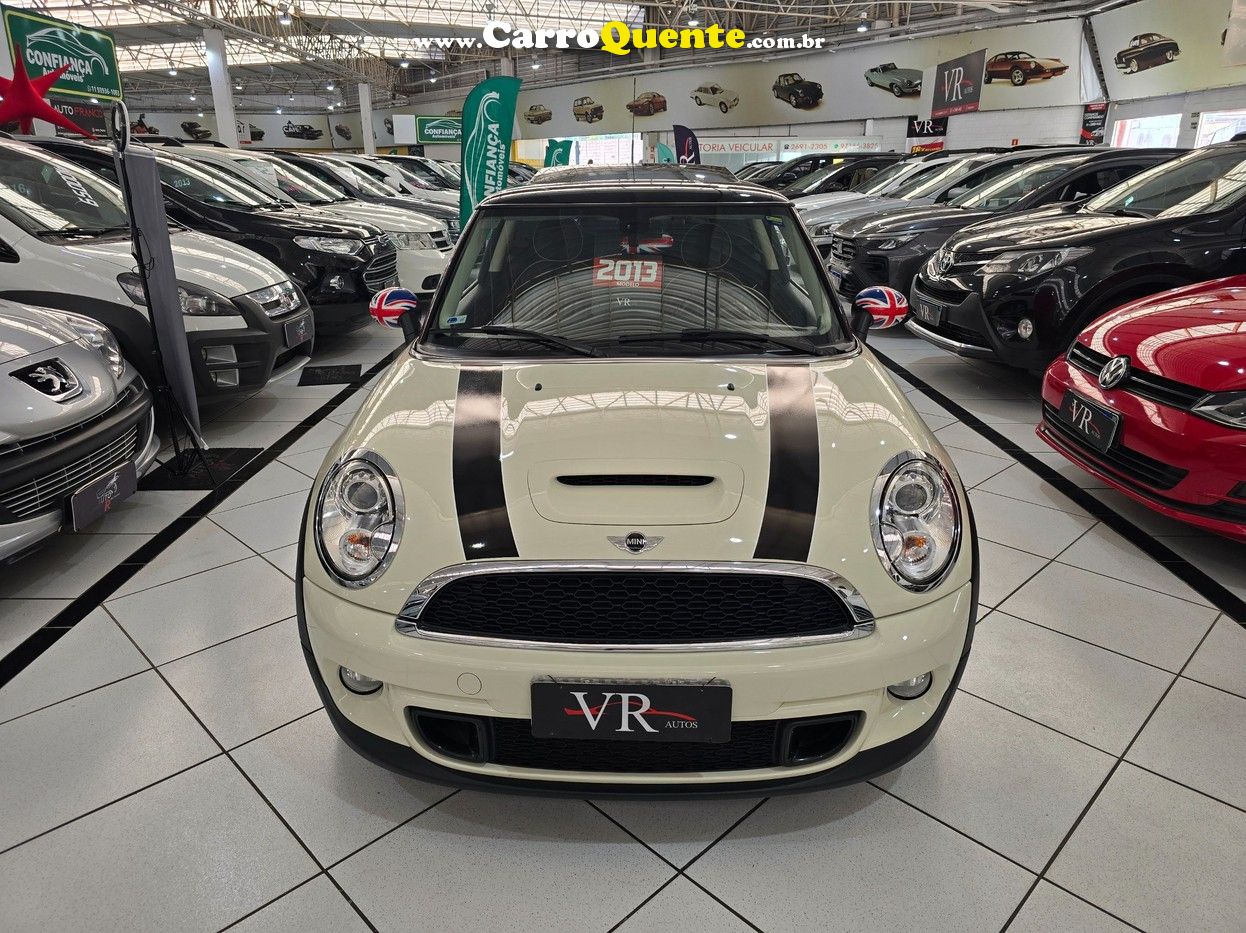 MINI COOPER 1.6 S 16V TURBO  KM 50.000 COM TETO - Loja