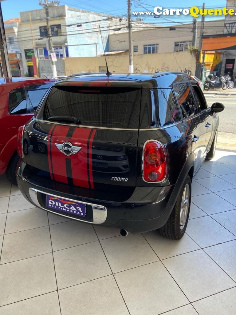 MINI   COOPER 1.6 AUT.   PRETO 2011 1.6 GASOLINA - Loja