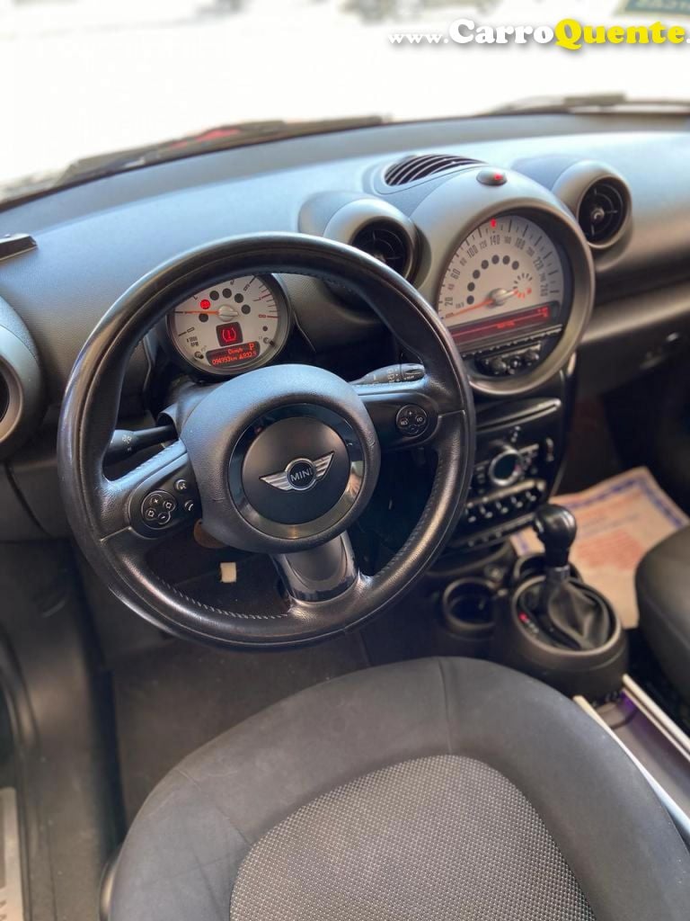 MINI   COOPER 1.6 AUT.   PRETO 2011 1.6 GASOLINA - Loja