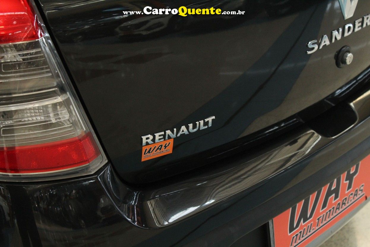 RENAULT SANDERO 1.6 STEPWAY 8V - Loja