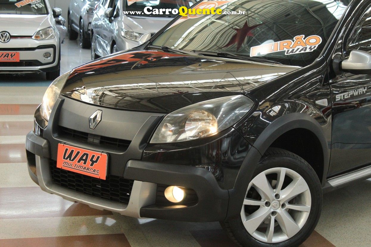 RENAULT SANDERO 1.6 STEPWAY 8V - Loja