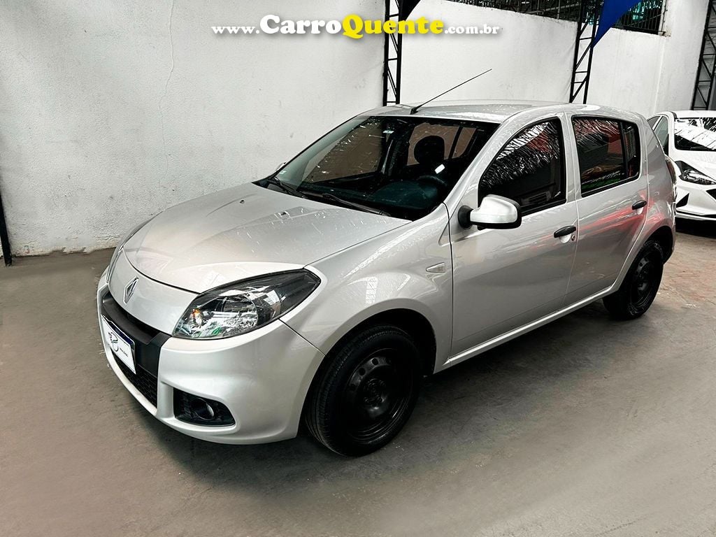 RENAULT SANDERO 1.0 EXPRESSION 16V - Loja