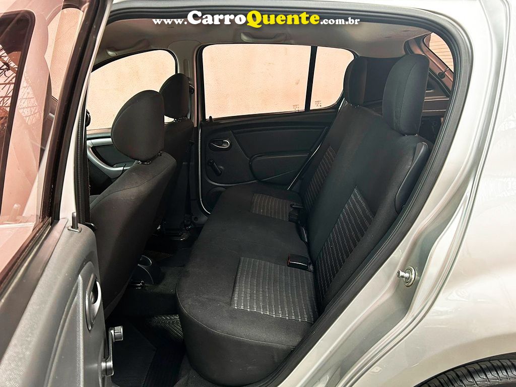 RENAULT SANDERO 1.0 EXPRESSION 16V - Loja