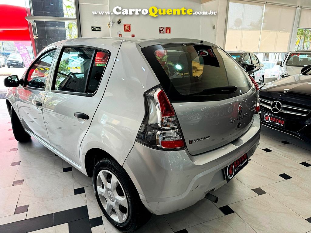 RENAULT SANDERO 1.6 EXPRESSION 8V - Loja