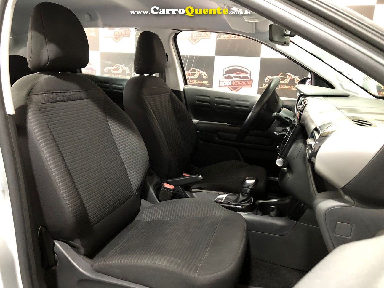 CITROEN C4 CACTUS 1.6 VTI 120 FEEL EAT6 - Loja