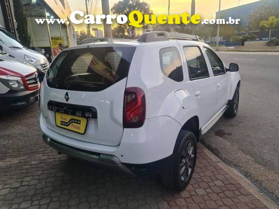 RENAULT DUSTER - Loja