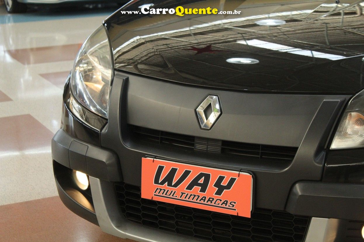 RENAULT SANDERO 1.6 STEPWAY 8V - Loja