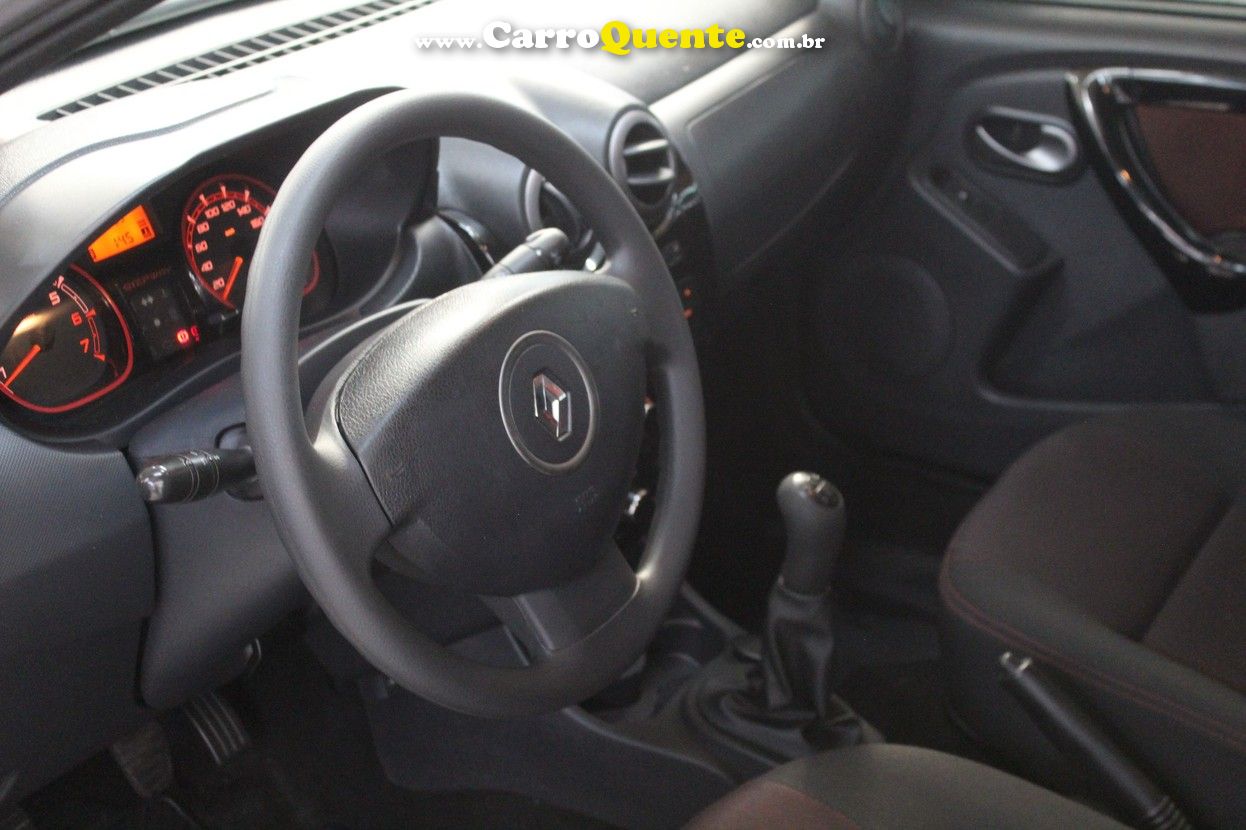 RENAULT SANDERO 1.6 STEPWAY 8V - Loja