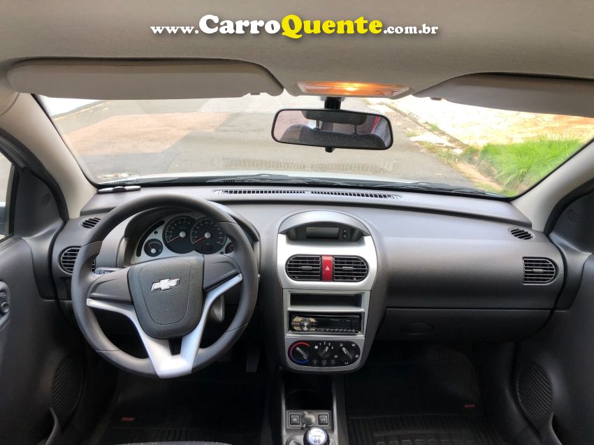 Chevrolet CORSA 1.4 MPFI PREMIUM SEDAN 8V FLEX 4P MANUAL - Loja