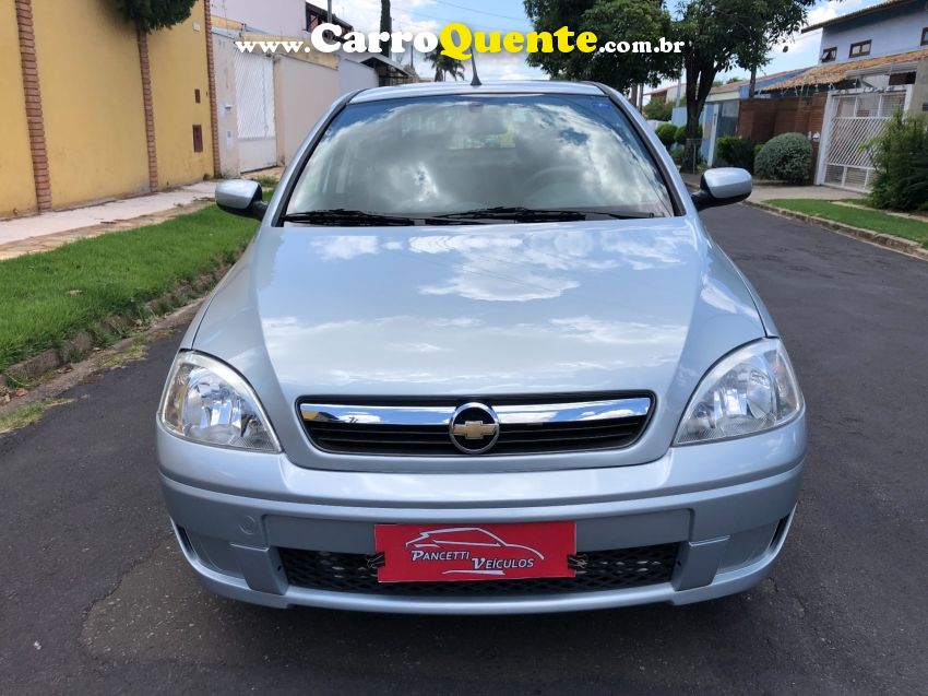 Chevrolet CORSA 1.4 MPFI PREMIUM SEDAN 8V FLEX 4P MANUAL - Loja