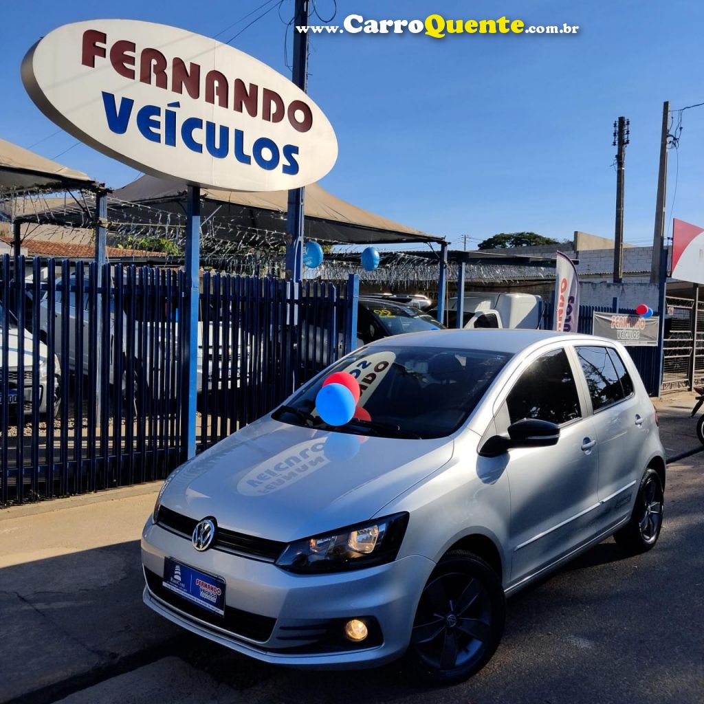 VOLKSWAGEN   FOX CONNECT 1.6 FLEX 8V 5P   PRATA 2018 1.6 FLEX - Loja