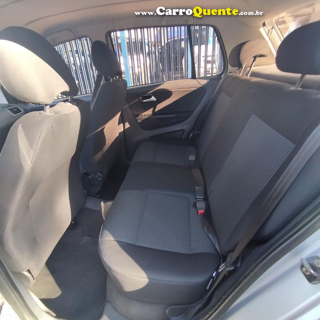 VOLKSWAGEN   FOX CONNECT 1.6 FLEX 8V 5P   PRATA 2018 1.6 FLEX - Loja