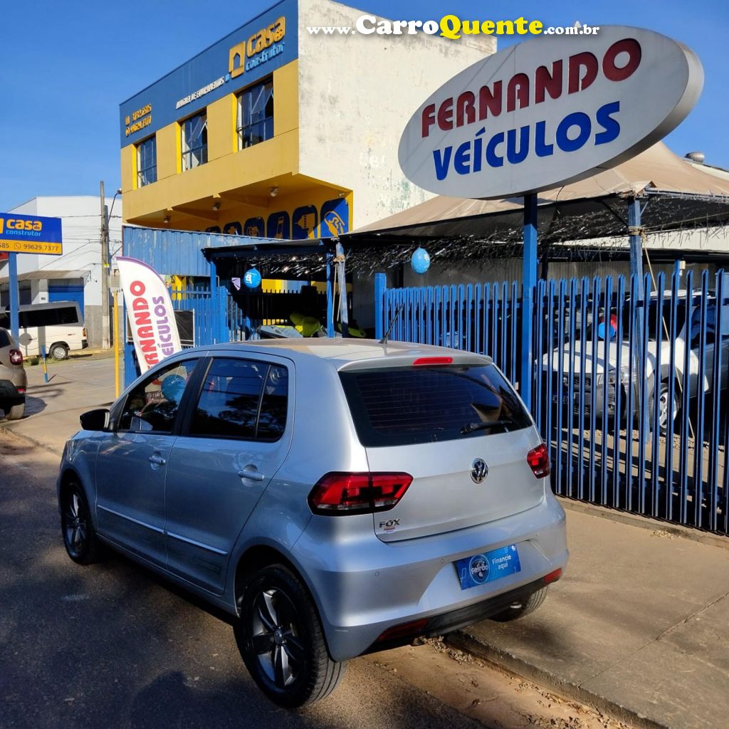 VOLKSWAGEN   FOX CONNECT 1.6 FLEX 8V 5P   PRATA 2018 1.6 FLEX - Loja