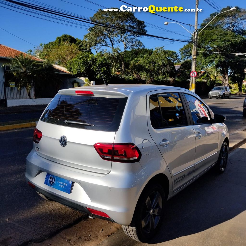 VOLKSWAGEN   FOX CONNECT 1.6 FLEX 8V 5P   PRATA 2018 1.6 FLEX - Loja