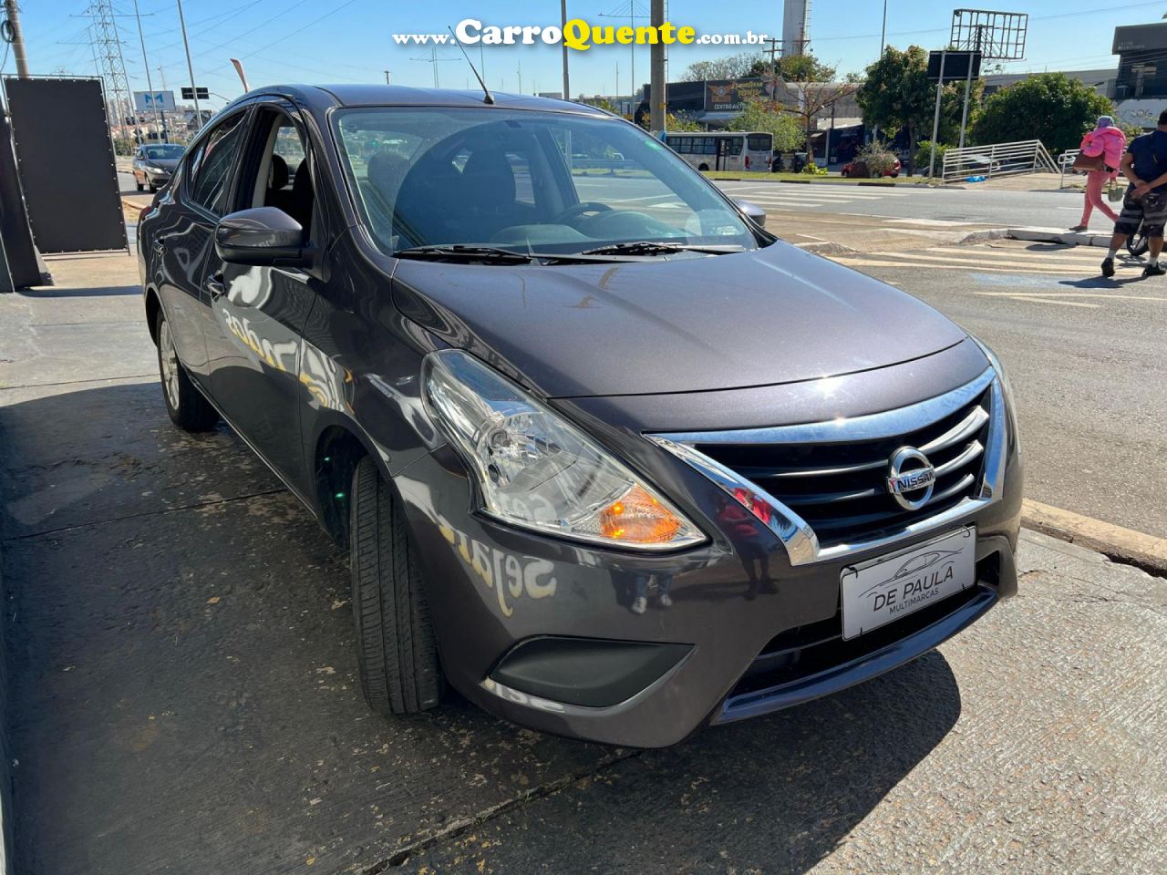 NISSAN   VERSA S 1.0 12V FLEXSTART 4P MEC.   CINZA 2017 1.0 FLEX - Loja