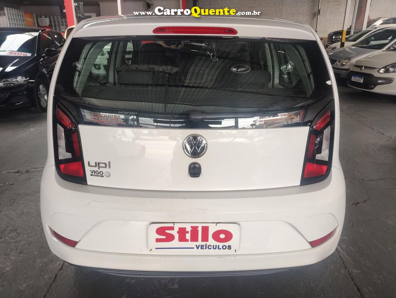 VOLKSWAGEN   UP! TAKE 1.0 TOTAL FLEX 12V 5P   BRANCO 2018 1.0 FLEX - Loja