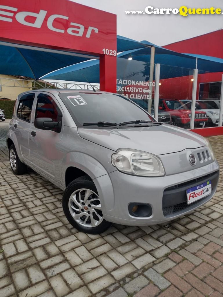 FIAT   UNO VIVACE CELEB. 1.0 EVO F.FLEX 8V 5P   PRATA 2013 1.0 FLEX - Loja