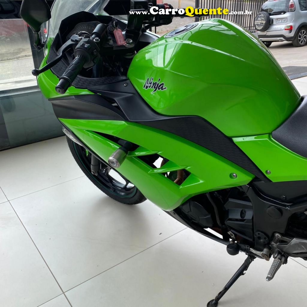 KAWASAKI   NINJA 300   VERDE 2014 296 GASOLINA - Loja