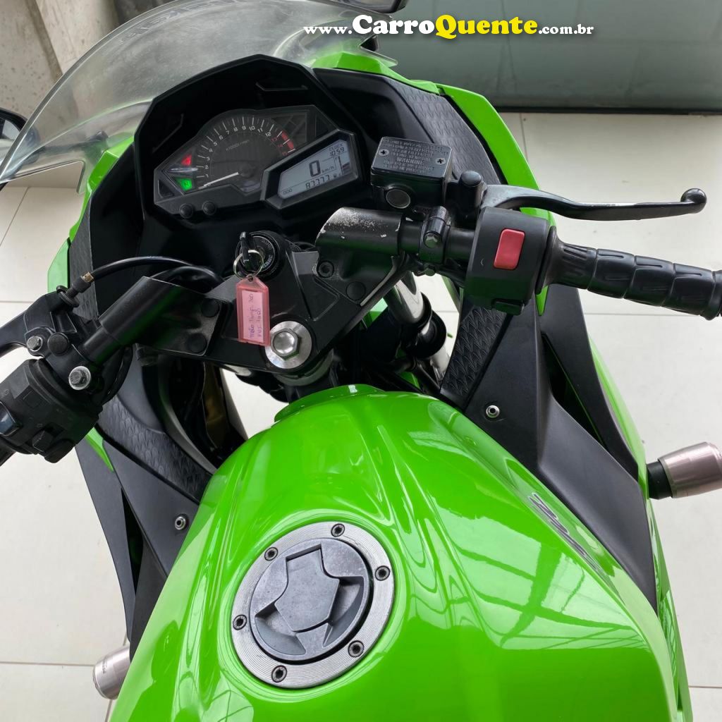 KAWASAKI   NINJA 300   VERDE 2014 296 GASOLINA - Loja